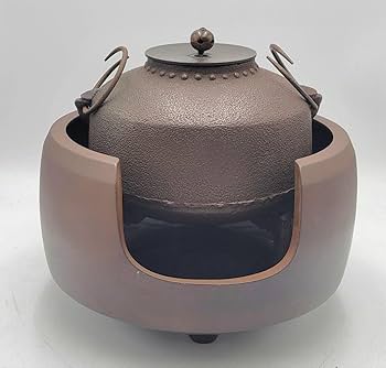 唐金 朝鮮風炉釜 Amazon.co.jp: 唐金 面取り道安風炉 釜 五徳のセット 箱無し