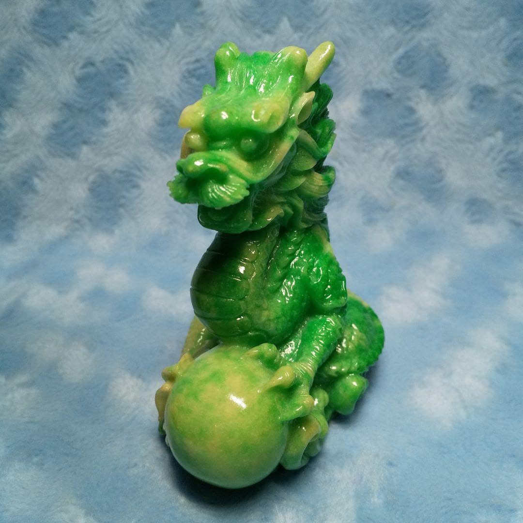 龍　ドラゴン　玉　ひすい　翡翠 龍ドラゴン玉ひすい翡翠