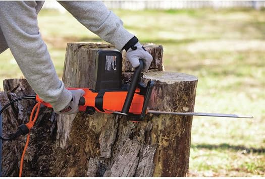 BLACK+DECKER Electric Chainsaw Corded, 18-Inch, 15-Amp Lightweight Chain Saw with Automatic Oiler (CS1518)