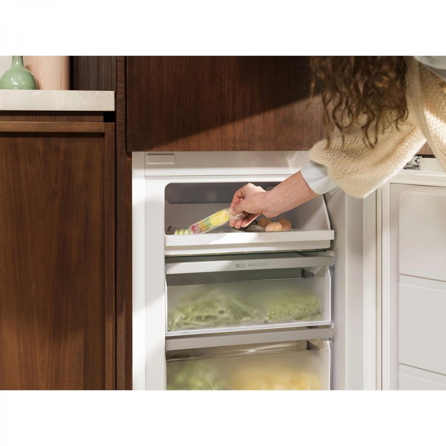 Electrolux LNA6LE18S - Réfrigérateur combiné installation encastrable 271 litres Classe énergétique E
