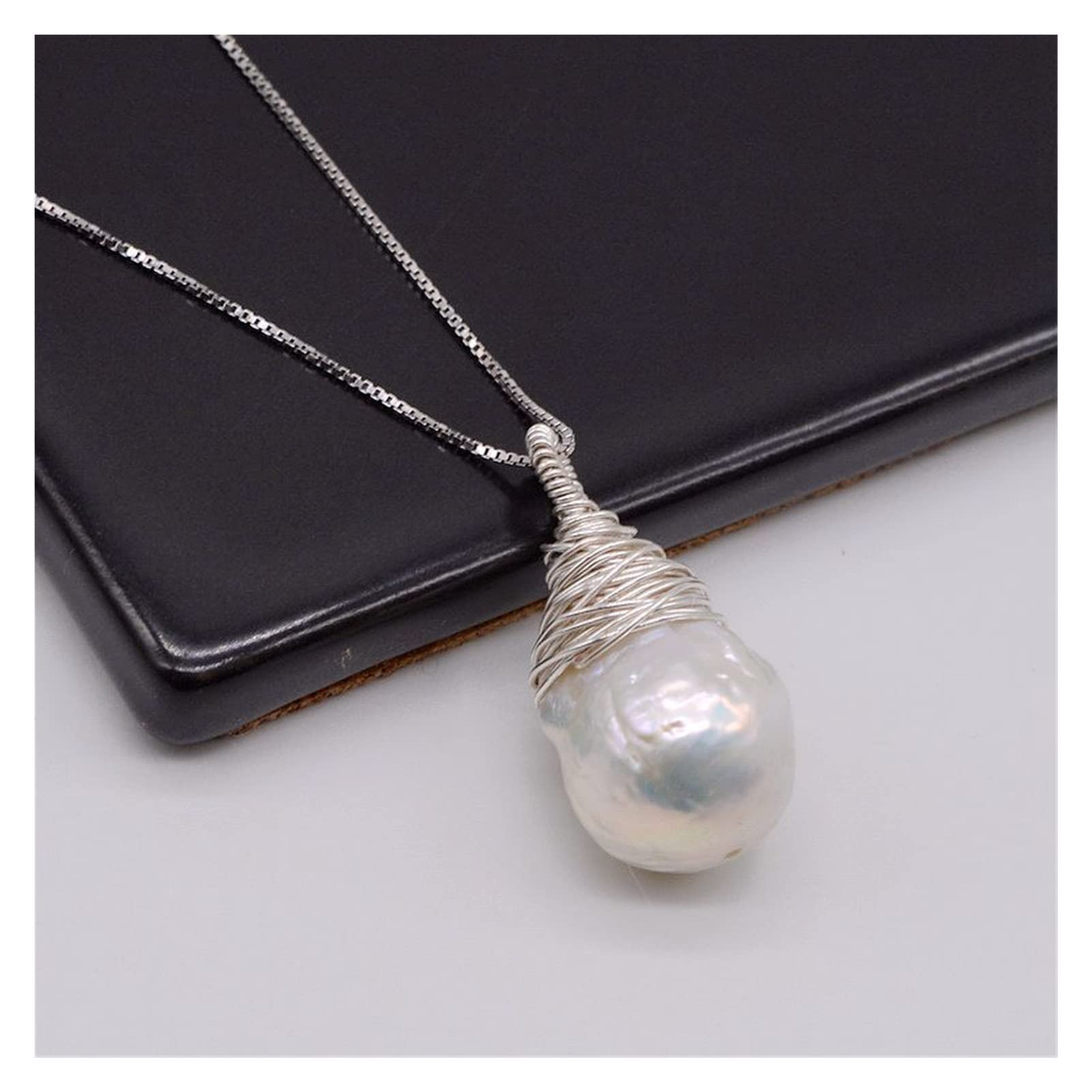 Ciondolo barocco, design in argento sterling, collana di perle barocche bianche, fatto a mano, collana in argento da donna Collane da donna