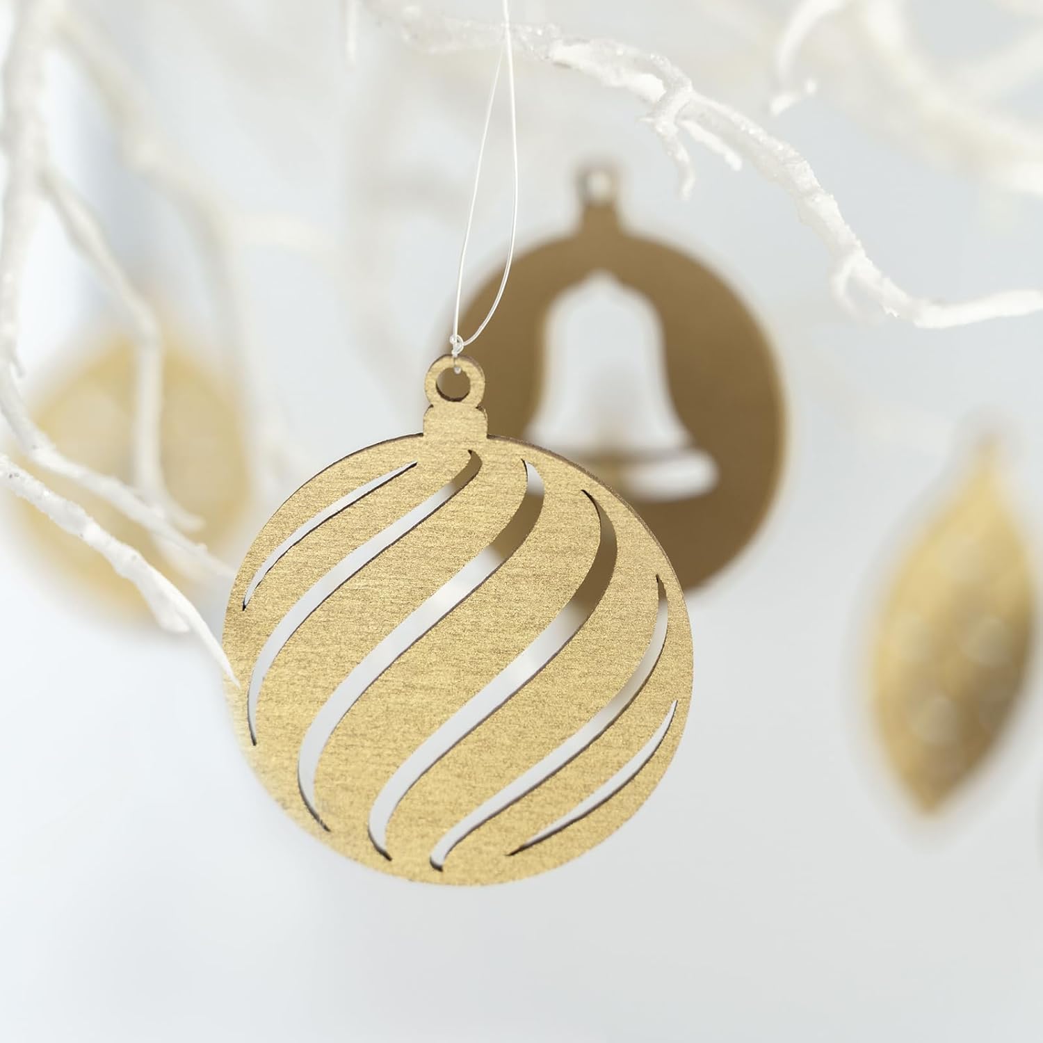 A550126 Christmas Hangers, Christmas Tree Decorations, Pack of 26, 6 cm, Wood, Natural, 6-7 cm