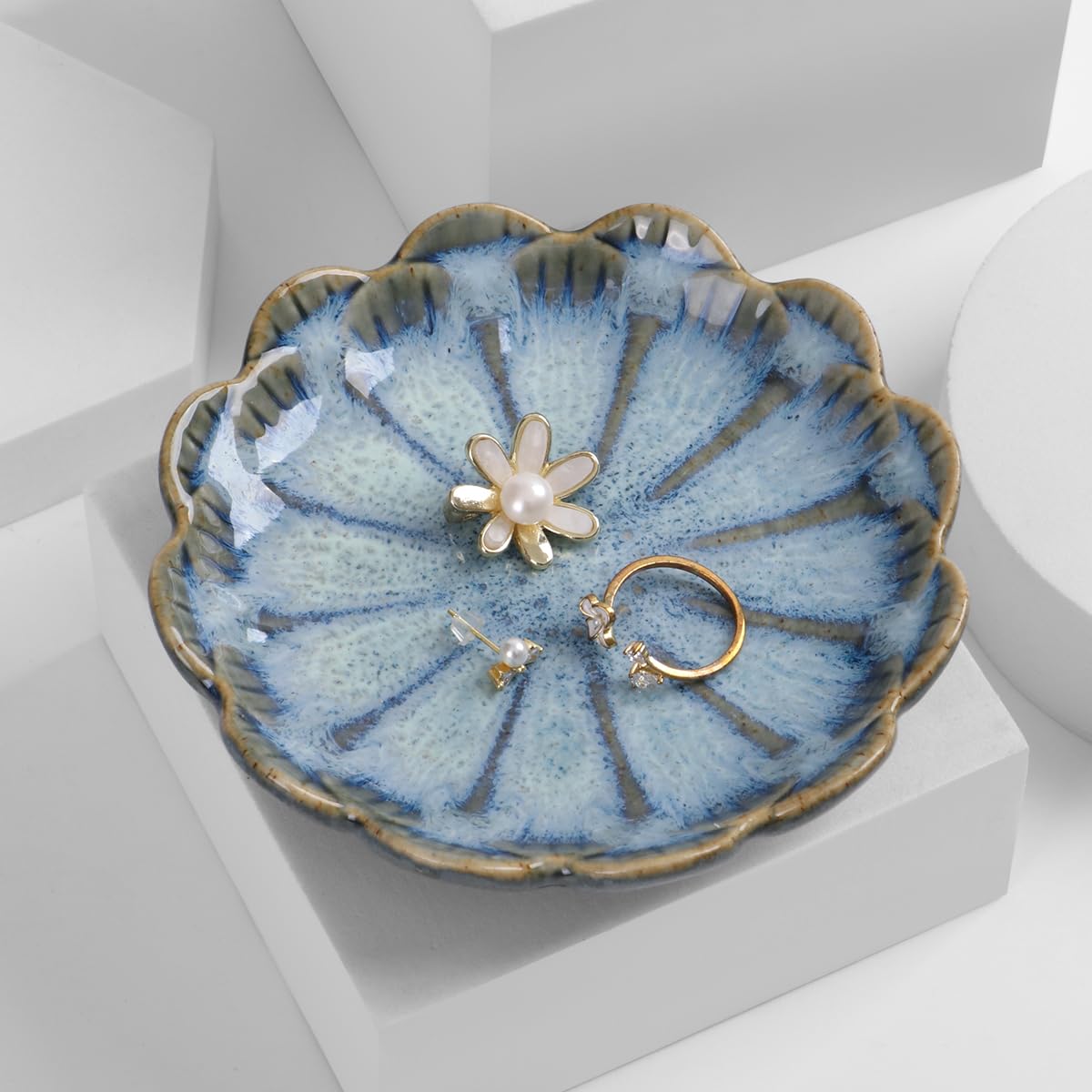 Vukehon Petals-Blue Jewelry Dish Lotus Leaf Shape Ring Holder Ceramic Decorative Plate Trinket Tray Key Bowl(Petals-Blue)