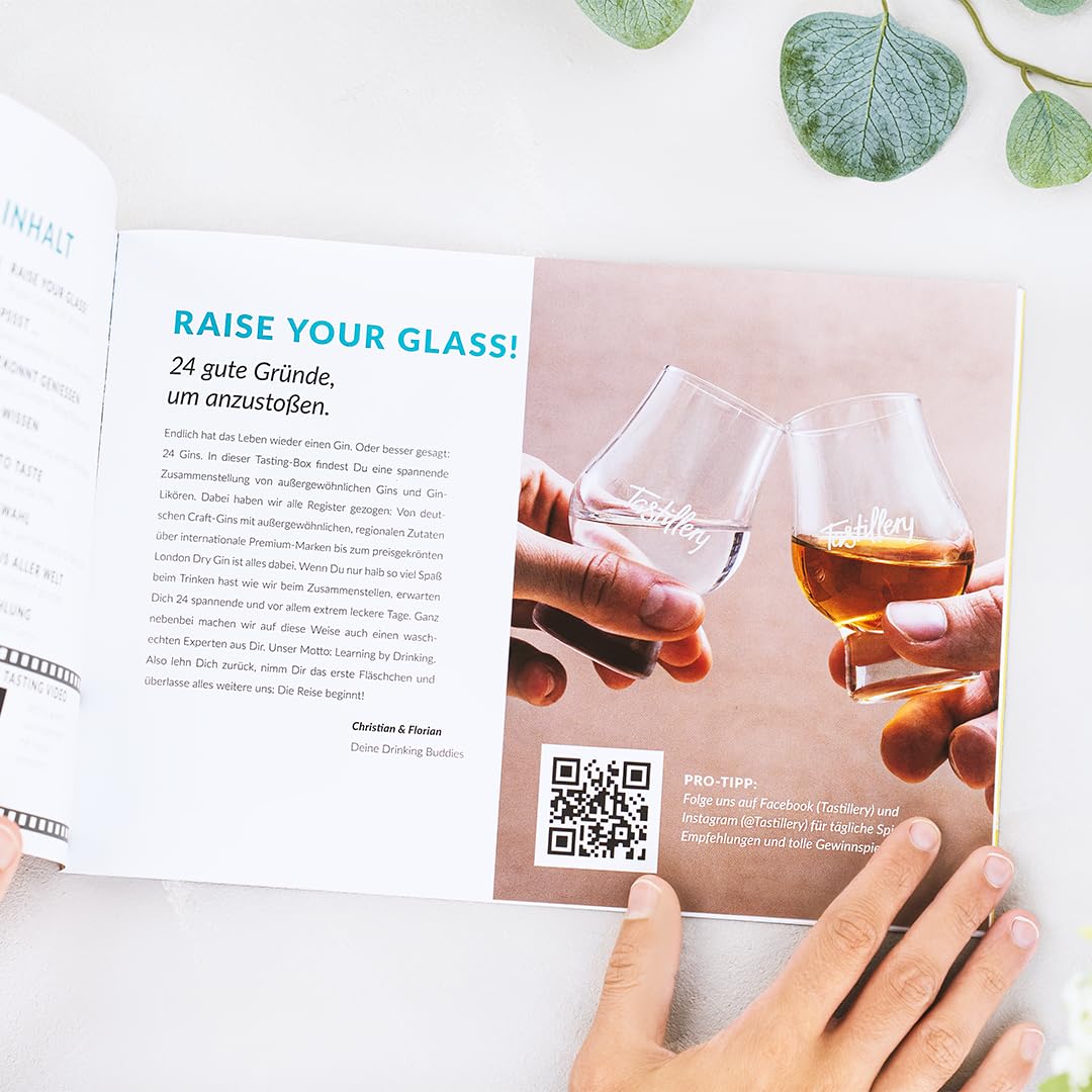 Gin Adventskalender 2025-24 außergewöhnliche Gin Minis mit je 30 ml Inhalt - Premium Gins aus aller Welt inkl. Blind Tasting, hochwertiges Booklet und Video Tasting