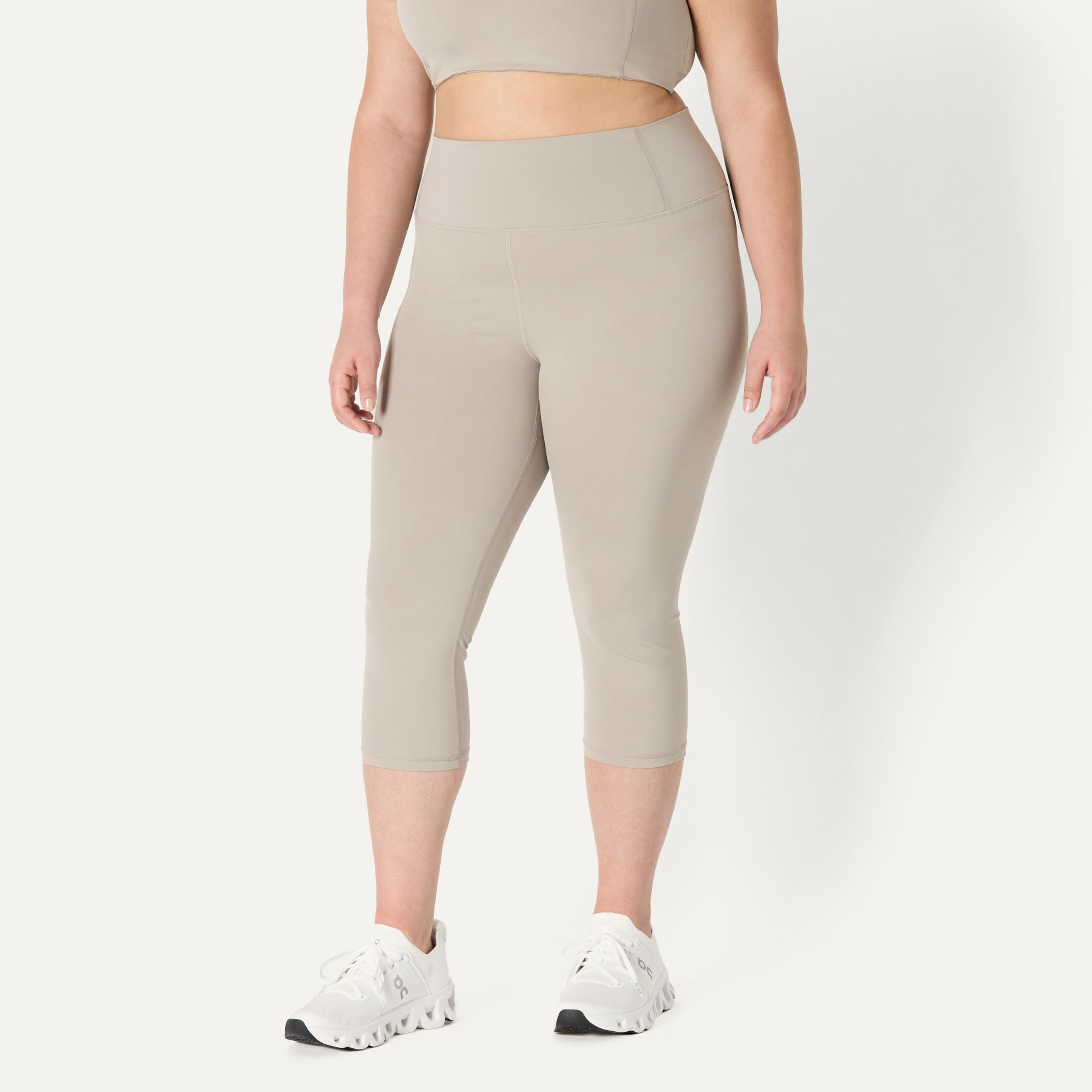 Amazon Essentials Damen Active FormFlex Buttery Soft Capri-Leggings für Yoga und Workouts mit Taschen, hoher Taille, Schrittlänge von 48 cm