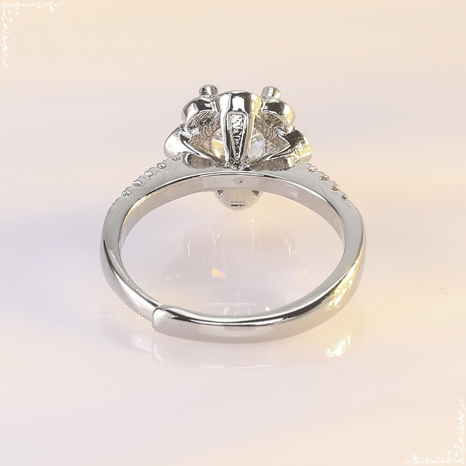 Wycian Anillos con nombre personalizado, chapado en oro blanco de 14 quilates, flor de moissanita con circonita cúbica, tamaño H 1/2, simple para mujer, joyería de cumpleaños