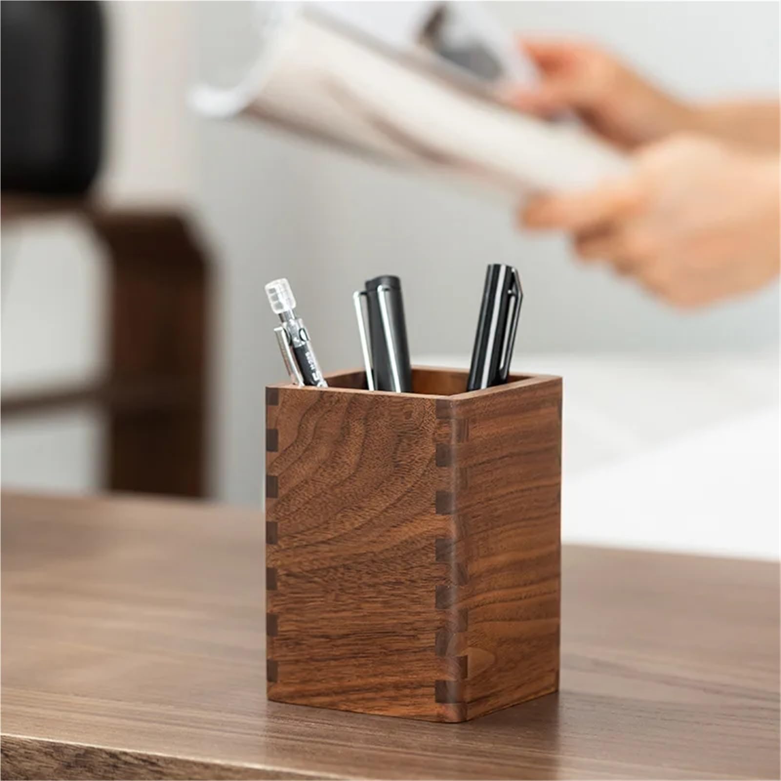 Bambus-Stifthalter Schwarzer Walnussholz-Stifthalter, kreative Massivholz-Aufbewahrungsbox, Büro-Desktop-Ornament, modern