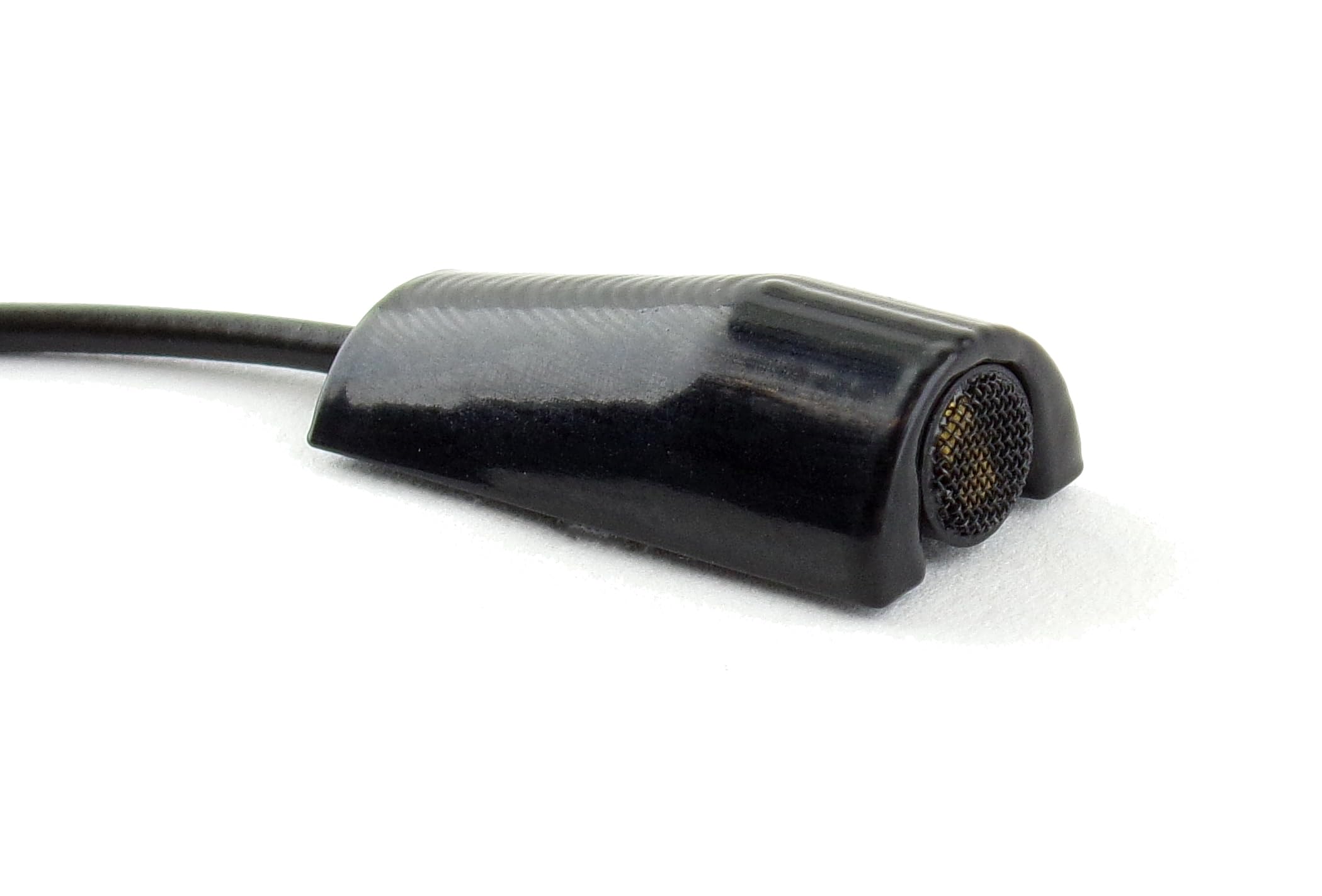 URSA MiniMount. Sottile, a basso profilo, realizzato in plastica temprata, rifinito a mano per una maggiore morbidezza, include 5 adesivi MiniMount ipoallergenici (nero, DPA 4060)