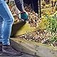 Bosch Leisehäcksler AXT 22 D (2.200 W; geeignet für Holz, Hecken und Dornensträucher; integrierte Fangbox 53 l; in Karton)