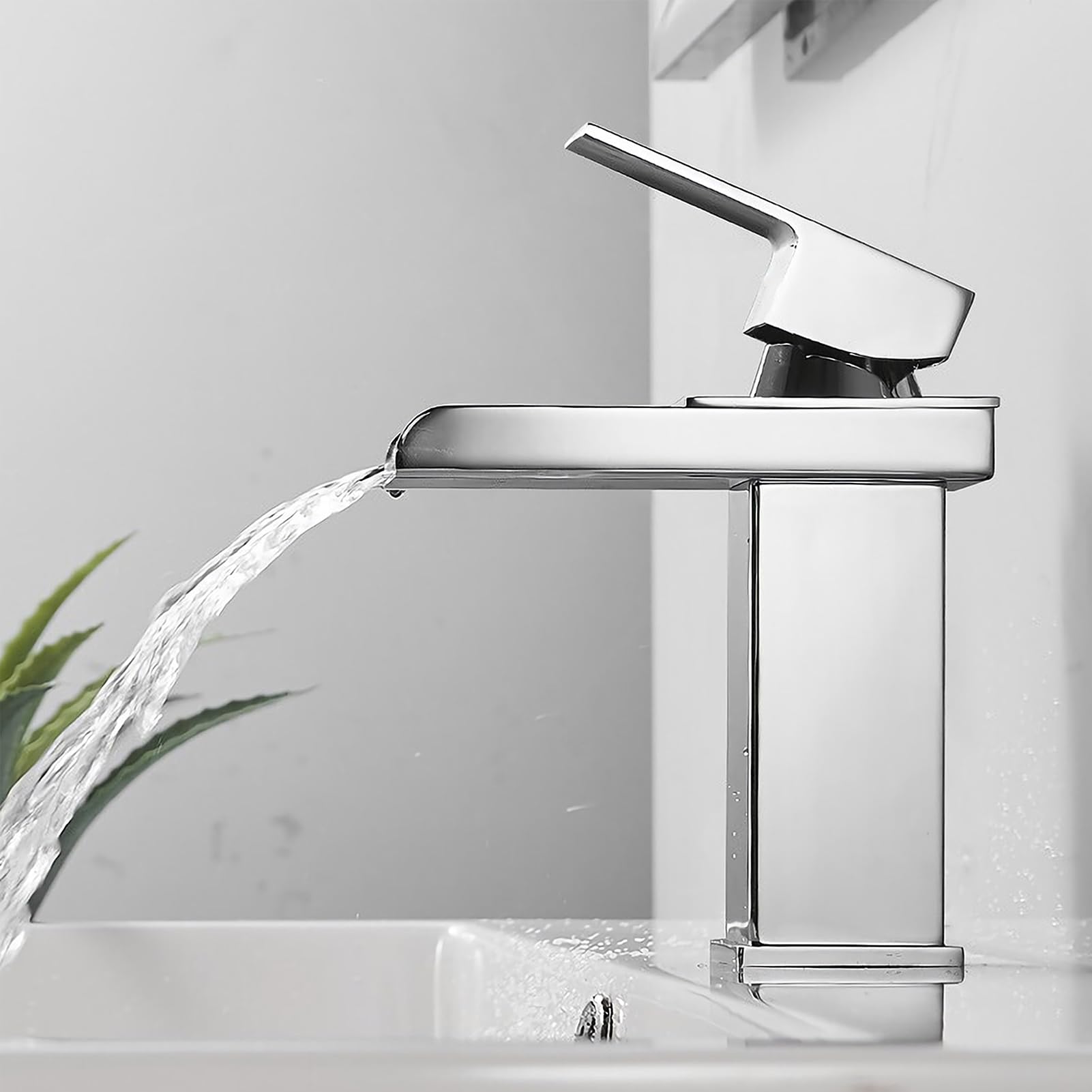 XWIHTR rubinetto a cascata per bagno, miscelatore per bagno in acciaio inox e ottone, risparmio idrico, rubinetto per lavabo, bocca calda e fredda, rubinetto monocomando per lavabo (cromo)