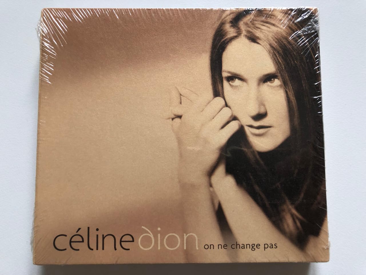 On Ne Change Pas (2cd+DVD): Amazon.com.be: CDs & Vinyl