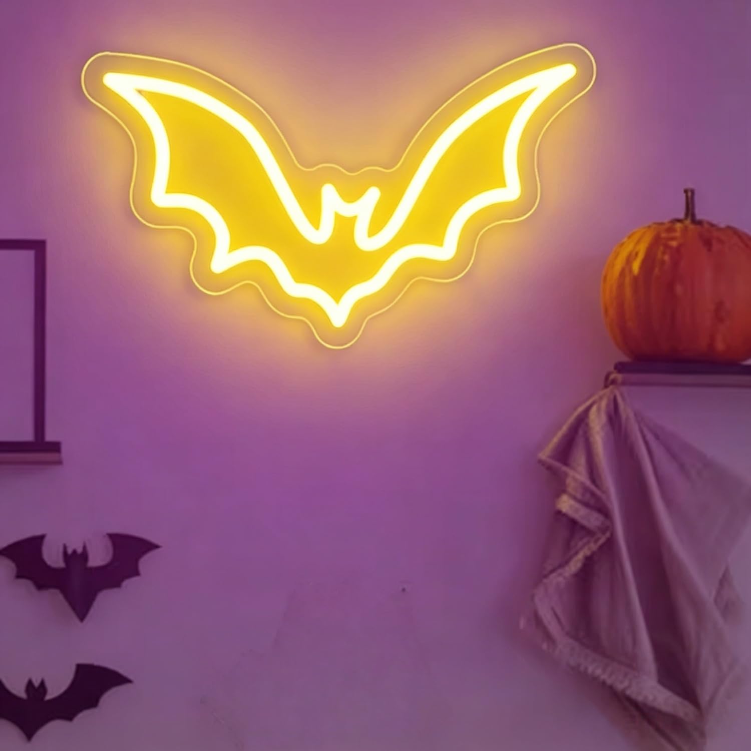 Bat Neon Sign, Flying Bat LED Neon Light for Halloween Wall Decor, Gothic Room Aesthetic, Witchcraft Festival Party Horror Wall Art, Spooky Home Decoration Gift for Teens USB Powered