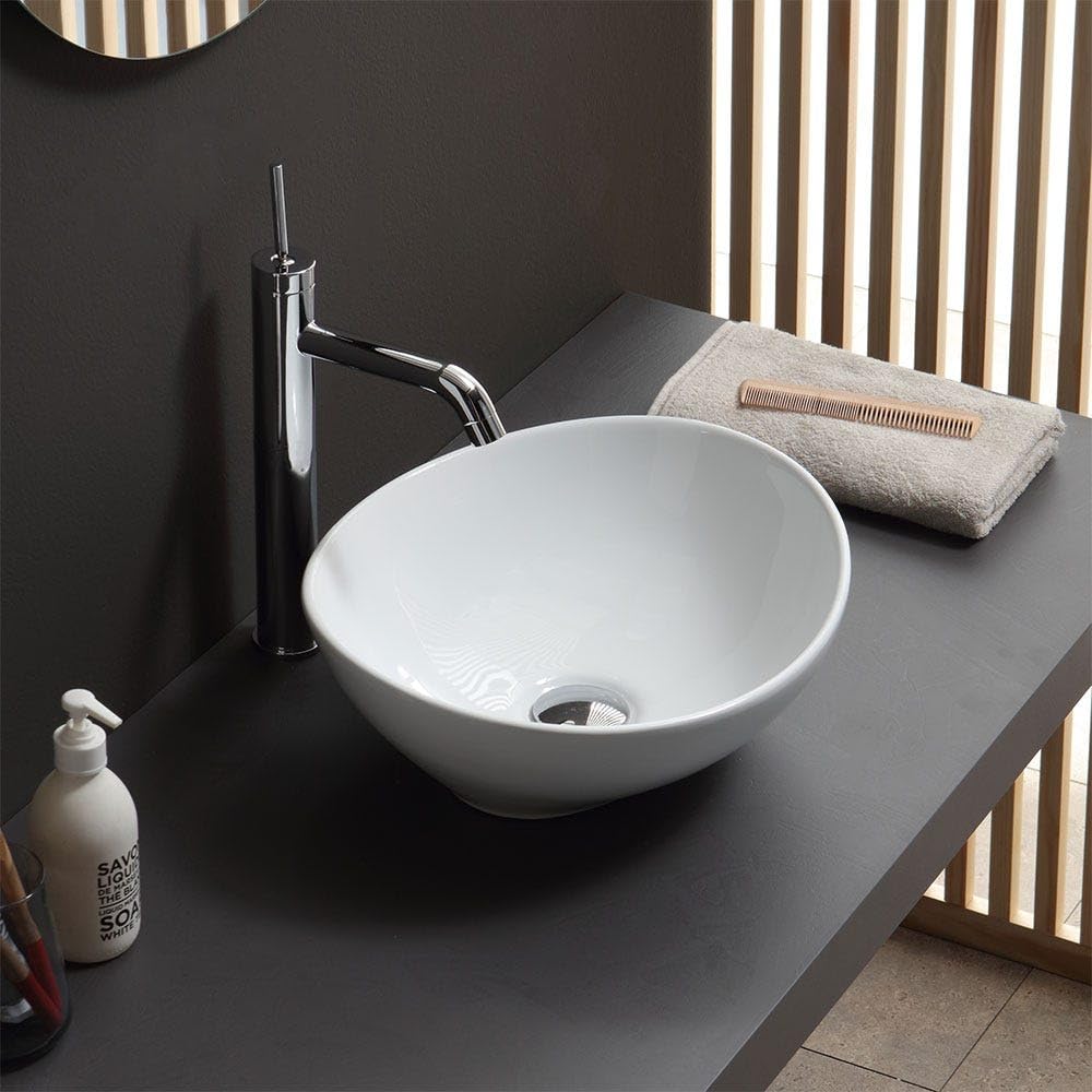 Kiamami Valentina - Lavabo In Appoggio Ovale In Ceramica Per Rubinetto A Muro