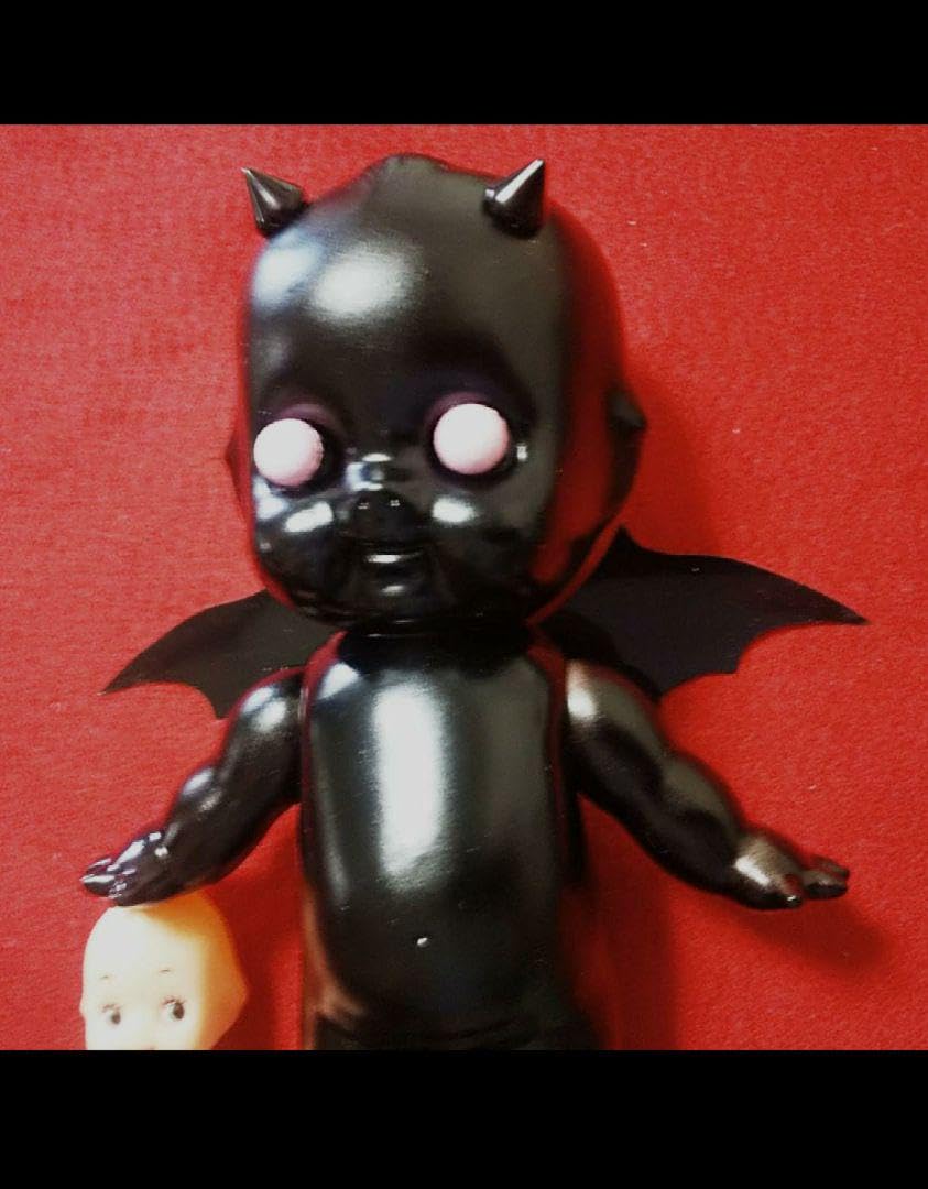 Amazon.co.jp: 悪魔坊や ホラー フィギュア リビングデッドドール