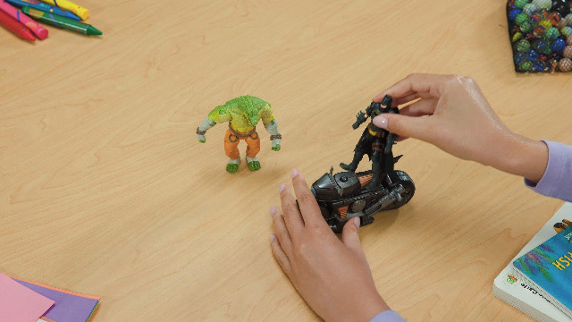 Amazon.com: DC Comics, Batman Transforming Batcycle Battle Pack