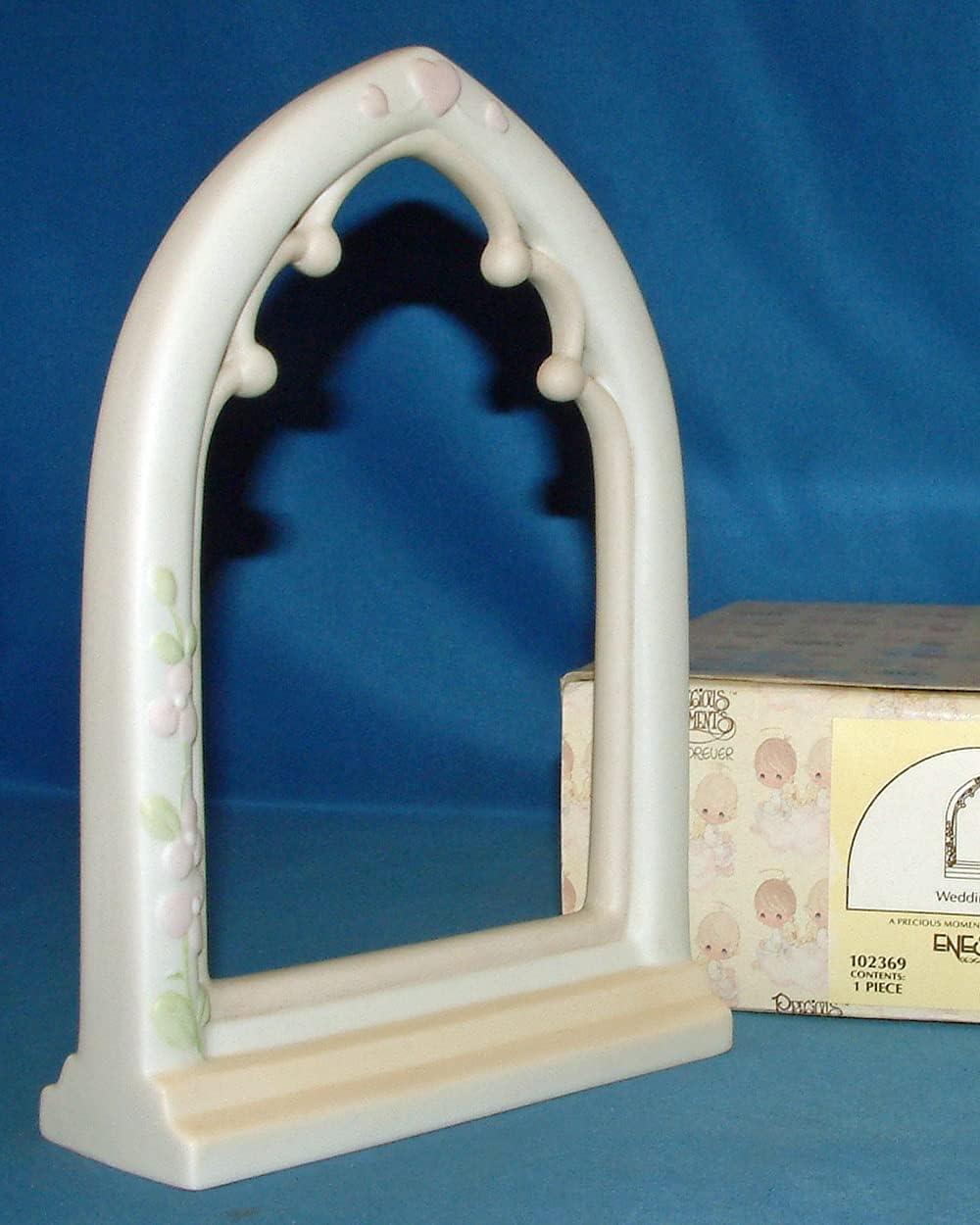 Precious Moments 1986 Wedding Arch Figurine