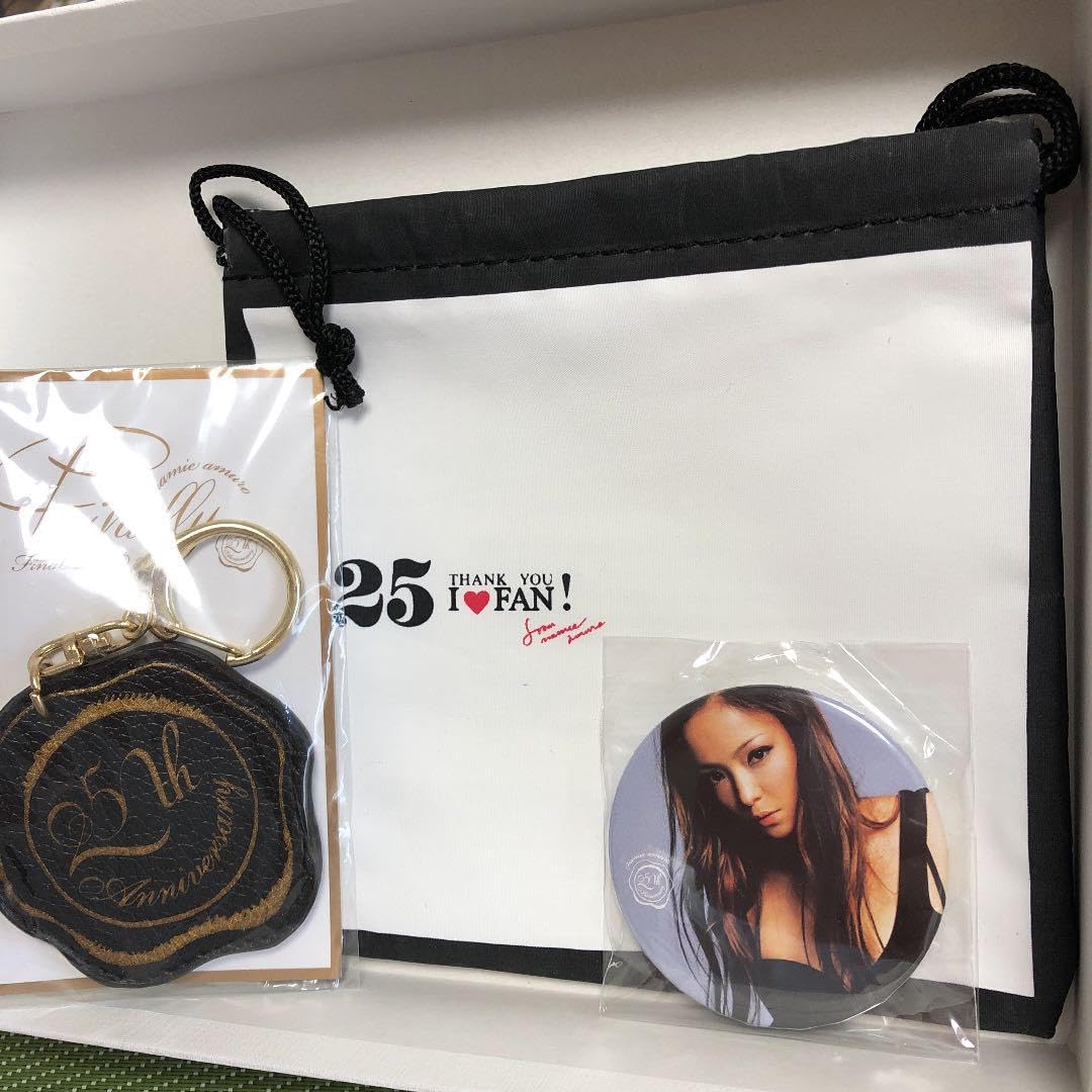 Amazon.co.jp: 安室奈美恵 ファイナルスペース グッズ キーホルダー 