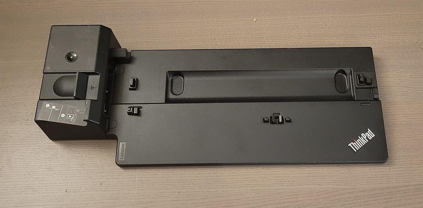 Lenovo USA ThinkPad Ultra Docking Station (P/N; 40AJ0135US) for