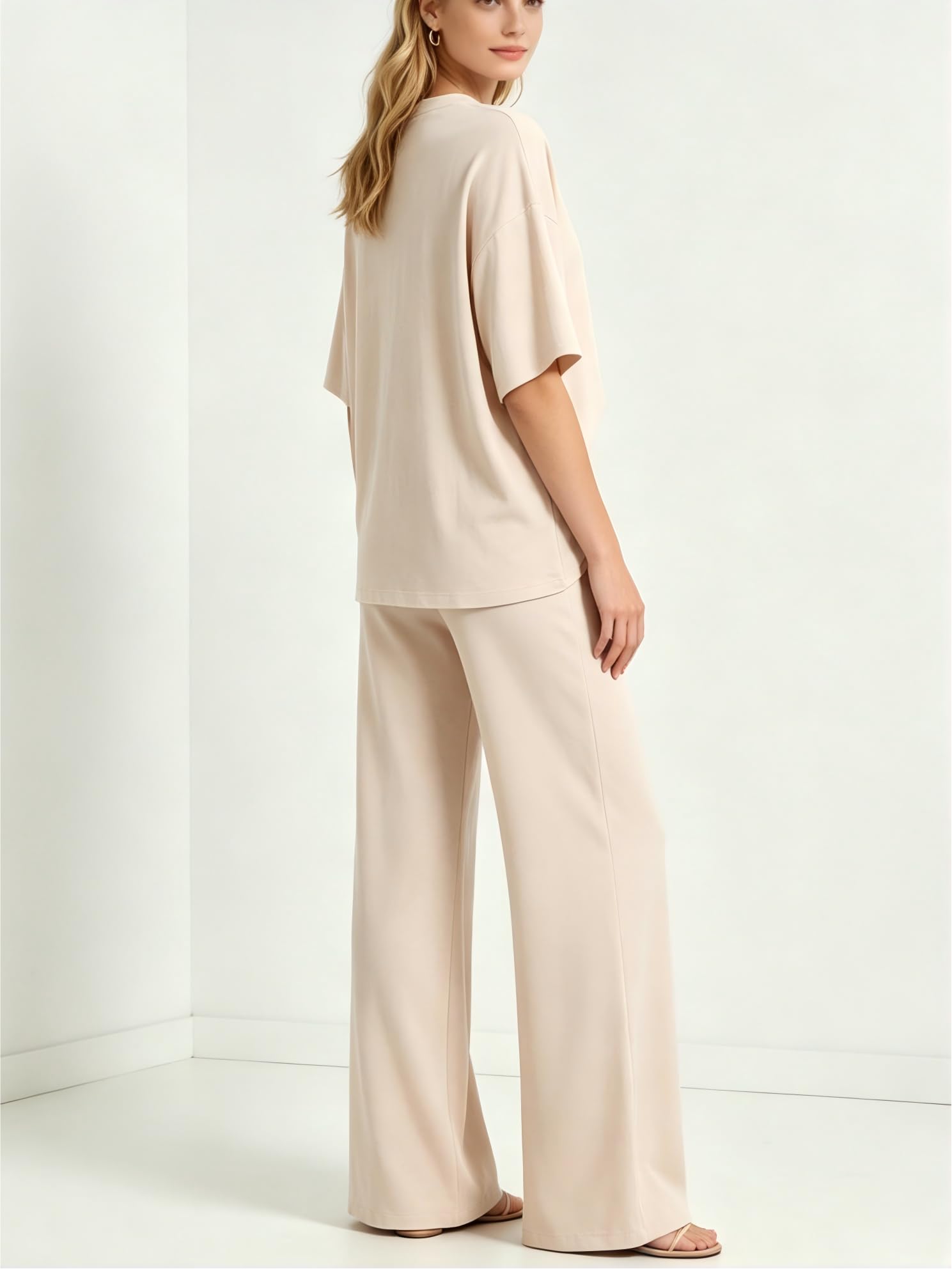 Conjunto de 2 piezas de camiseta casual de manga corta y pantalones de pierna ancha para mujer, cómodo atuendo diario — view 3