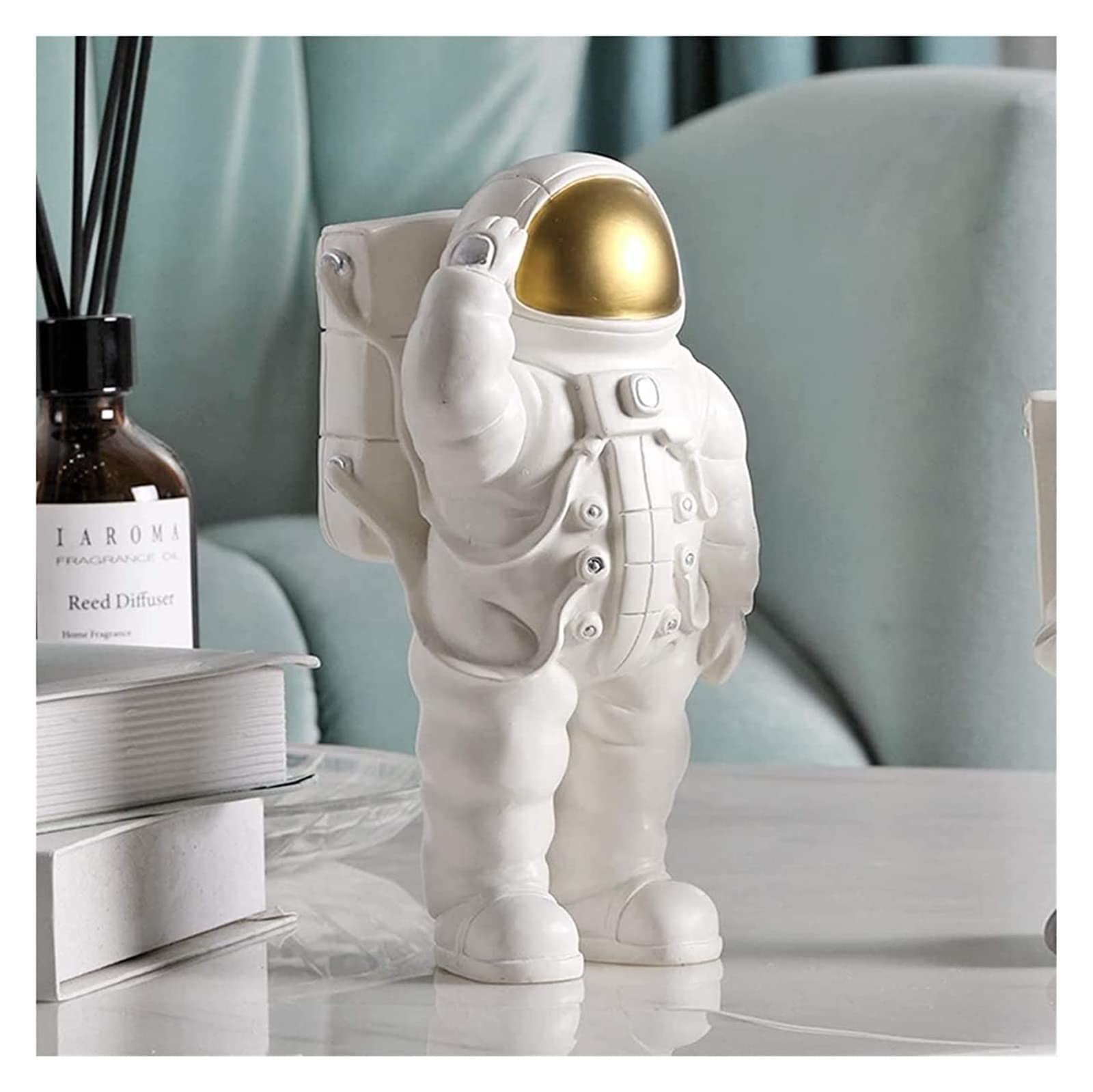 月ロケットと宇宙飛行士の置物　金属製　作家もの 月ロケットと宇宙飛行士の置物 金属製 作家もの 月ロケットと宇宙飛行