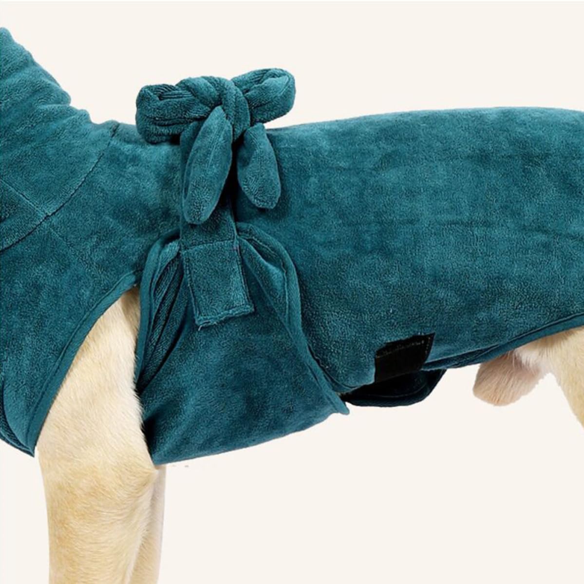 Hundebademantel im Herbst und Winter aus Nylon und Polyester Schnelltrocknender mit Verstellbarem Taillengürtel Hautfreundlich Warm für Hunde und Welpen