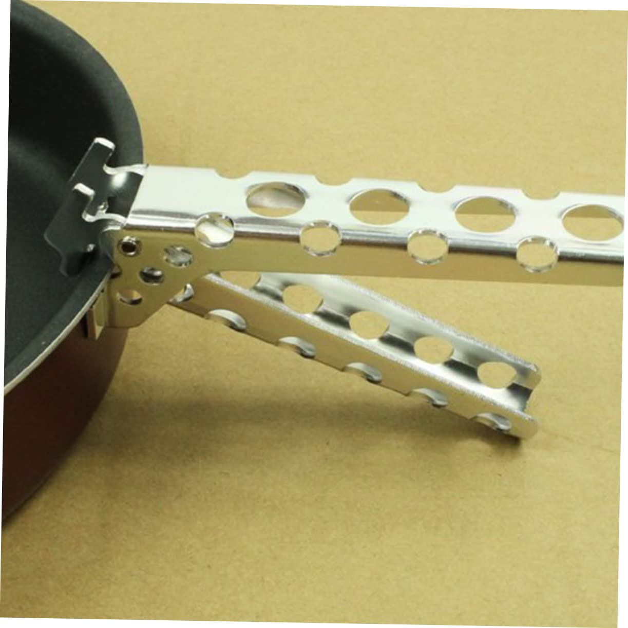 Ciieeo Camping Pot Handle Clip Aluminum Camping Pan Bowl Gripper Non-slip Heatproof Compact for Bbq Picnic Tableware