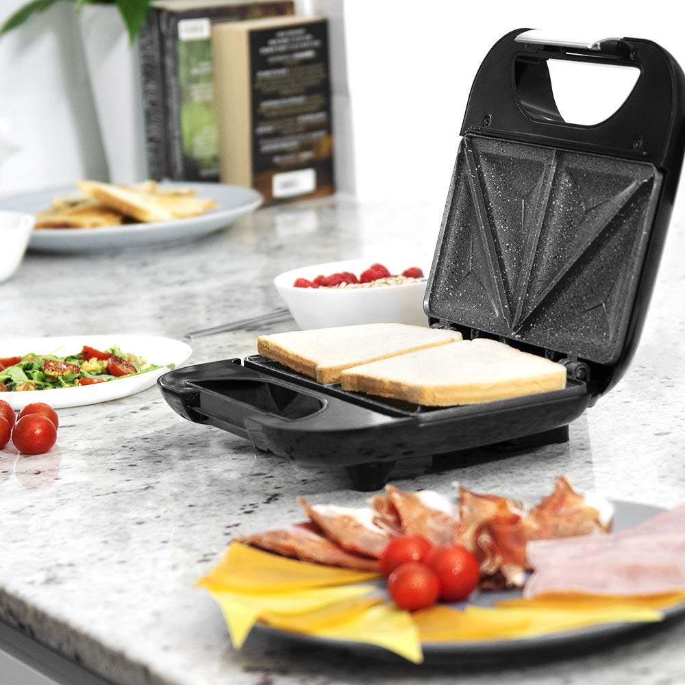 Cecotec Sandwichera Rock'nToast Deep Classic, 1000 W, Mayor amplitud, Placa triangulares, Tostado uniforme, Revestimiento RockStone, Capacidad 2 Sándwiches, Libre de PFOA