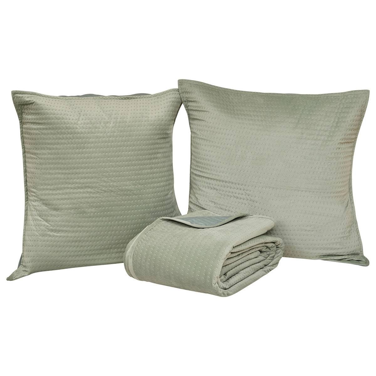 Dessus de lit Atmosphera Lilou vert céladon 260x240 cm pour grand lit double