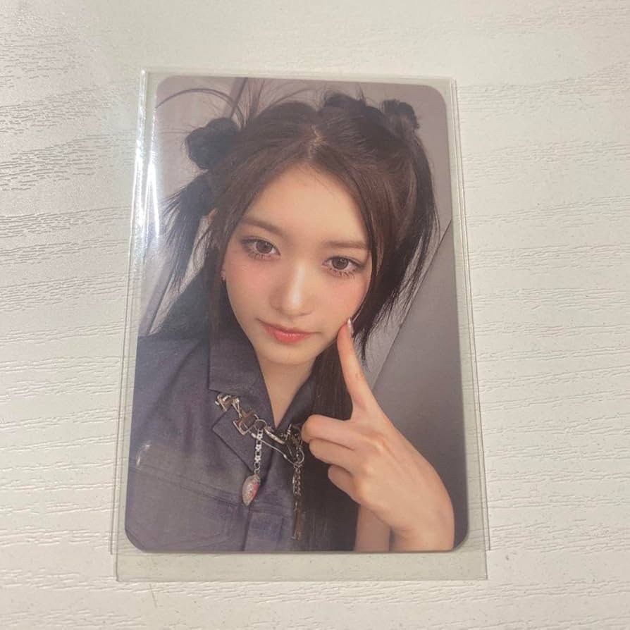 IVE イソ　トレカ　mine I've ive Amazon.co.jp: IVE イソ トレカ I've mine 封入 baddie ver