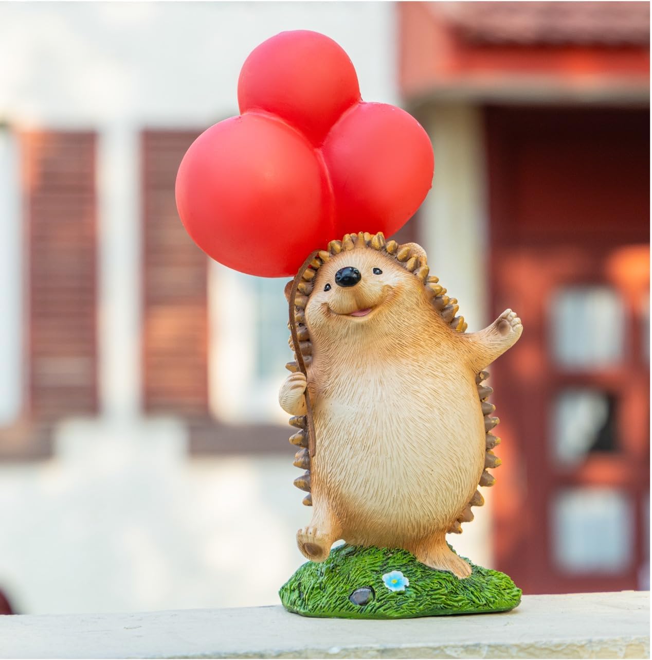 WHIMSYNOOK Hedgehog Figurine with Balloon – Solar LED Garden Statue & Whimsical Gift Décor, 10.4" Resin Cute Animal Light for Porch, Lawn, Yard, Housewarming, or Birthday