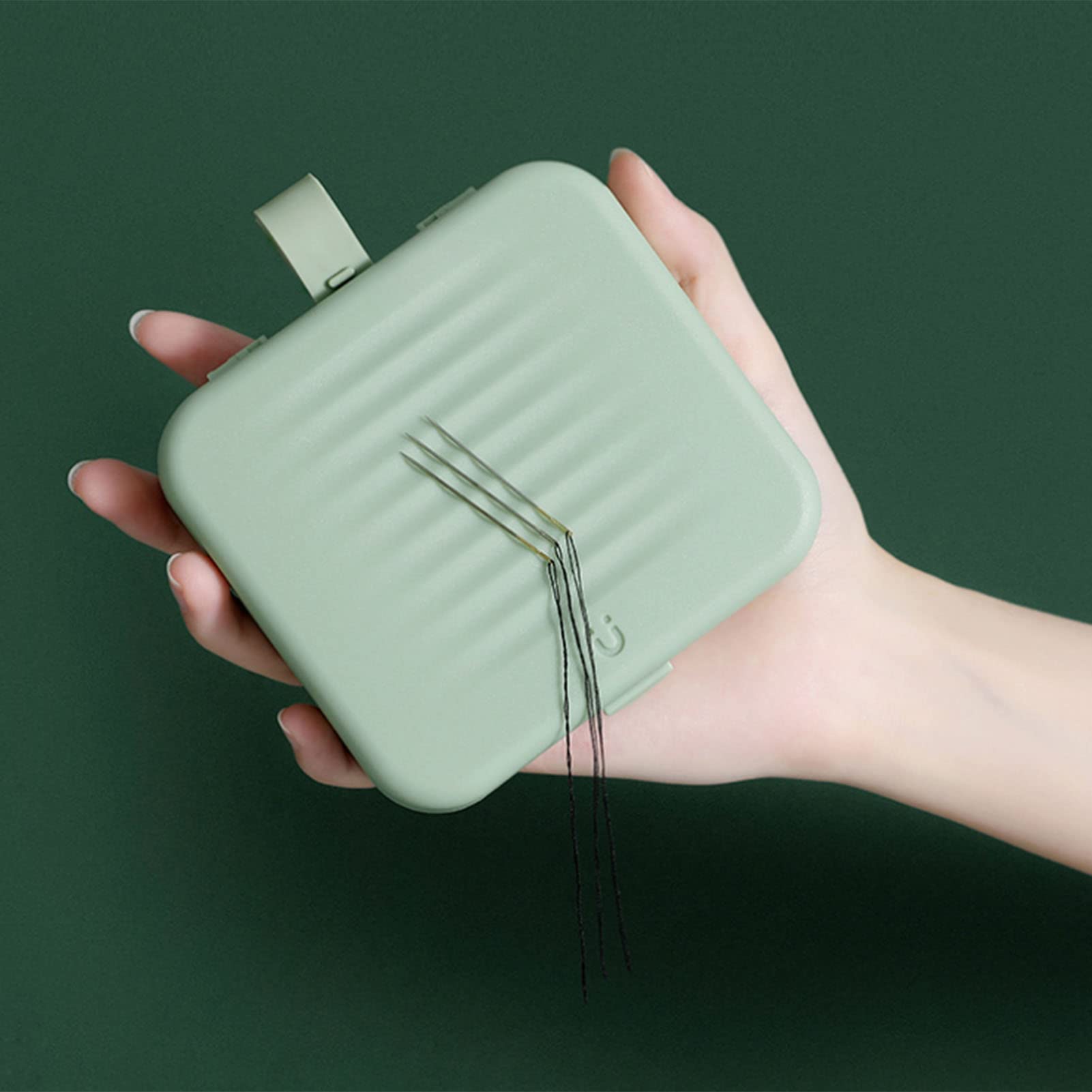 Wnvivi Magnetic Suction Sewing Box, Portable Small Sewing Project Kit,Mini Travel Sewing Repair Kits for Home Dormitory Travel(Pink)