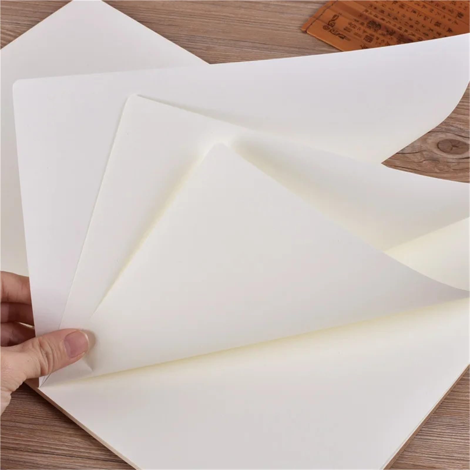 Lot de 4 carnets de notes lignés A5 en papier kraft quadrillé à pois vierges pour planificateur quotidien hebdomadaire Gestion du temps Fournitures scolaires Papeterie Cadeau (Grille)