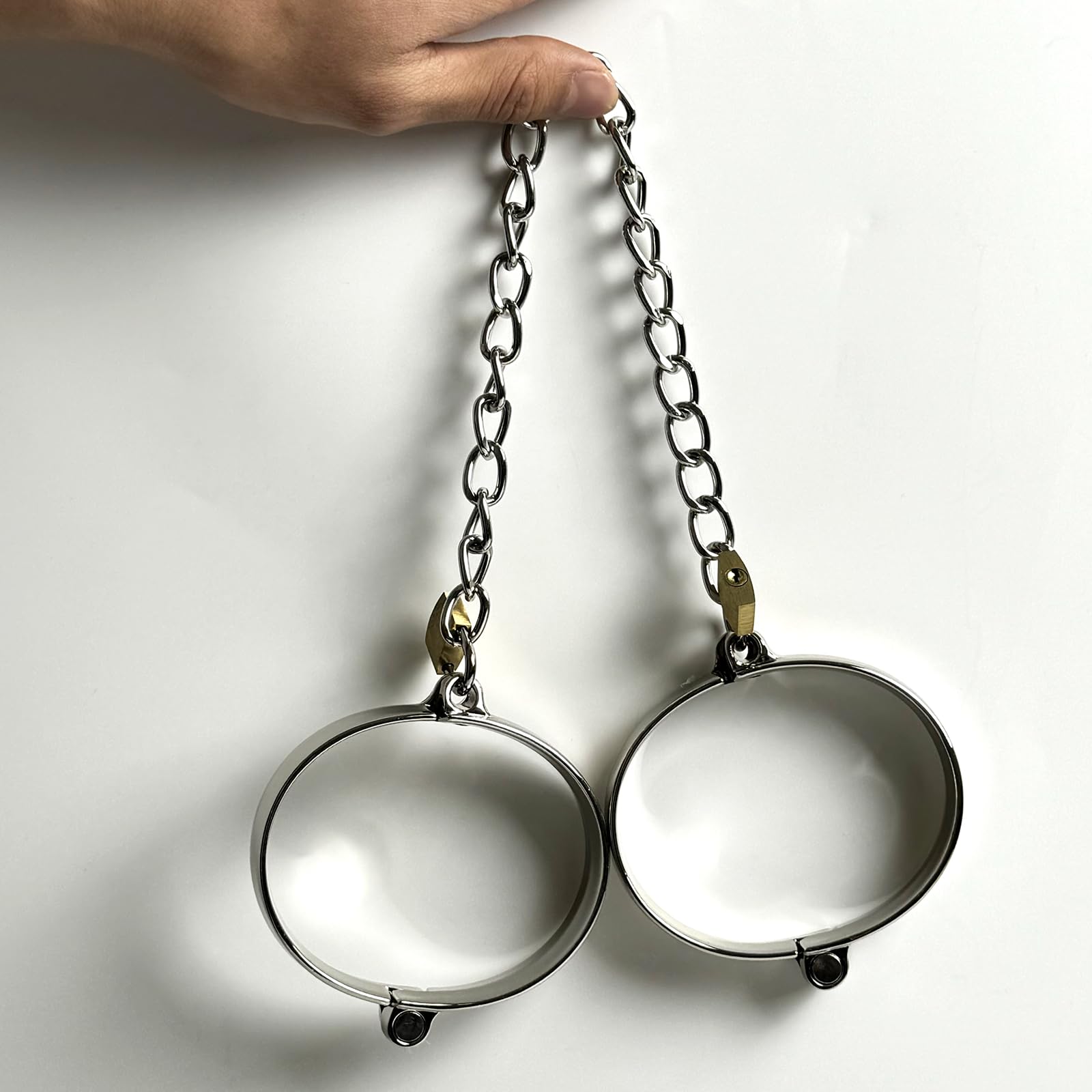 Argent métal Menottes de cheville ovales DIØ73-92mm polir bondage Av.chaîne | YILUQIFLY BDSM Cosplay Verrouillable SUBS sclaves femmes hommes restraint handcuffs adulte fetisch Jeu de rôle contraintes