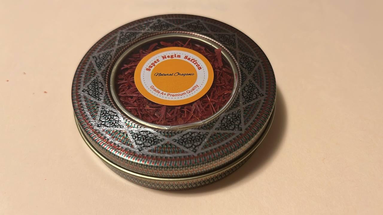 SPIRIT OF ART Extra Virgin Premium Organic Natural Saffron, Hand-pick, A+ Grade, Super Negin, Saffron Threads for Cooking, Spice, Pasta, Chicken, Meat, Rice, Soup, All Kinds Of Kebabs, Relaxing Tea's, And All Culinary Uses ( 3 Grams )