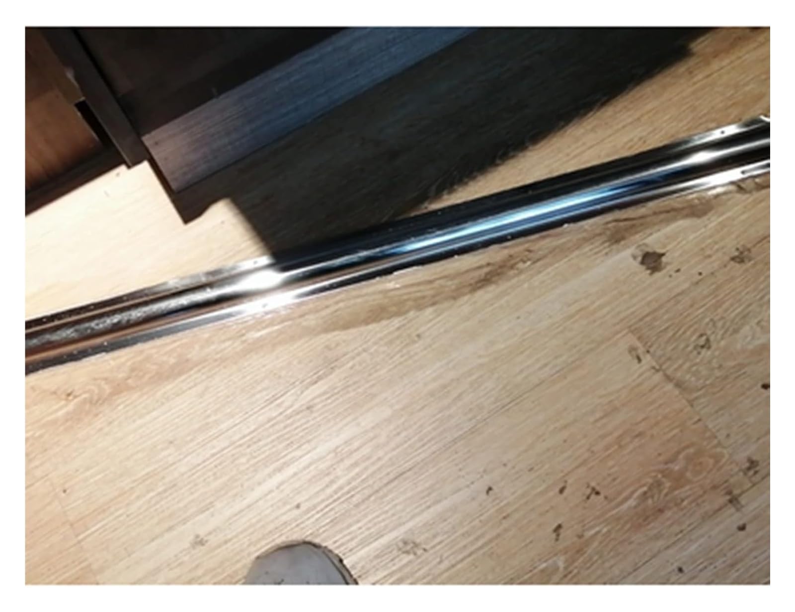 Stainless Steel Cable Trunking,Wire Guard Raceway Stainless Steel, Half Round Silver Metal Cord Cover 1M Long, Cable Concealer for Ceiling, Corner, Floor, Perforated Installation(8cm/3.1in 20 Cable)