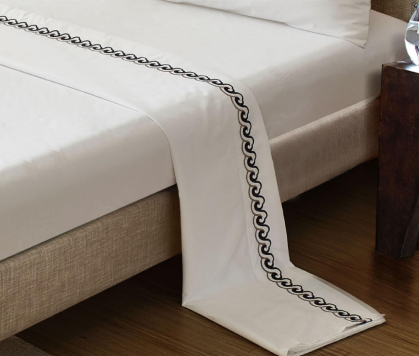 Komplet Pościeli 4-częściowy Komplet Pościeli Oddychająca, Miękka, Jedwabista, Szybkoschnąca Luksusowa Pościel Hotelowa Do Domu Hotelowego Miękka Wygodny(White,274 * 259cm)