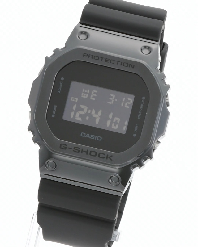 Amazon.co.jp: GM-5600UB-1JF : ファッション