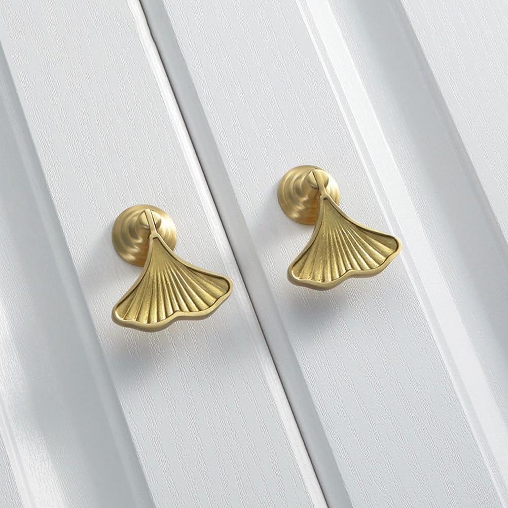Ginkgo Leaf Cabinet Knob Creative Brass Handle for Dresser Wardrobe and Cabinets Stylish Decorative Drawer Pulls for Home Furniture