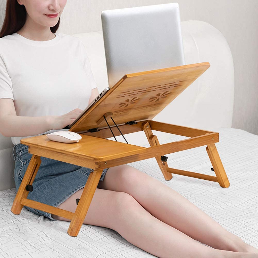 Cocoarm Bambusowy stolik na laptopa, regulowany stojak na laptopa do łóżka, przenośna tacka śniadaniowa do łóżka, wielofunkcyjny stół z przechylanym blatem i szufladą do przechowywania