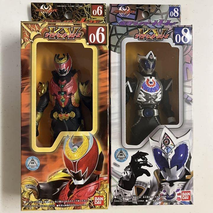 BANDAI - 仮面ライダーキバセット+ソフビ人形36体 セット】BANDAI仮面ライダーキバ ソフビ3体セット - メルカリ
