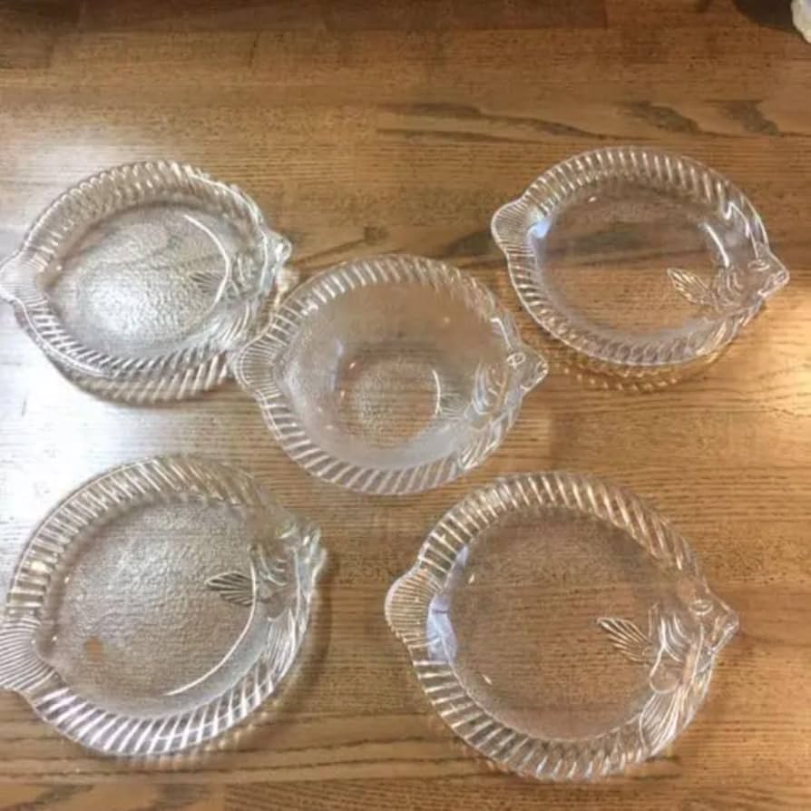 Amazon.co.jp: 魚型 ガラス皿 セットで 昭和レトロ 5枚 : ホーム&キッチン Amazon.co.jp: 魚型 ガラス皿 セットで 昭和レトロ 5枚 : ホーム&キッチン