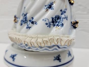 陶器のオルゴール人形　イエスタディ 高さ15cm 陶器のオルゴール人形 イエスタディ 高さ15cm