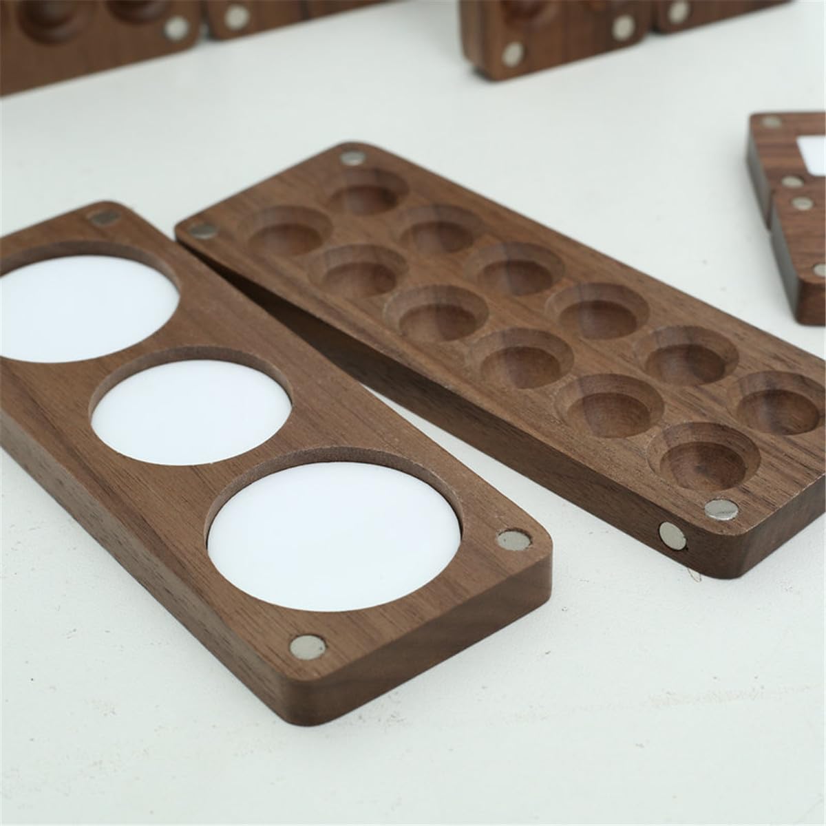 Drewniana paleta akwarelowa, pudełko na gwasz, czarny orzech, podróżna paleta akwarelowa, paleta farb akwarelowych, paleta farb (24 siatki)