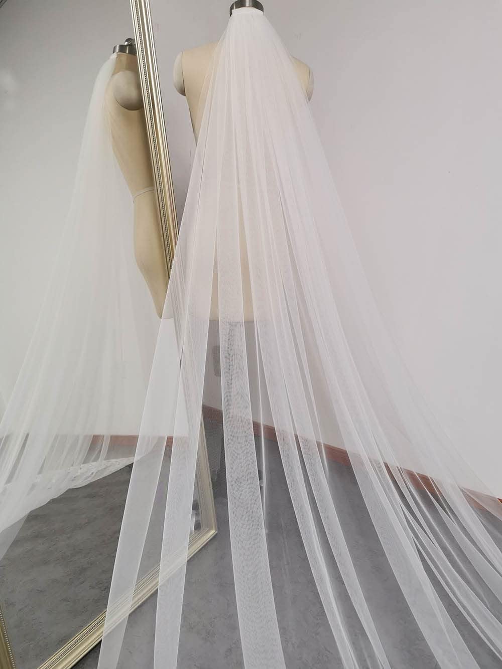 Nieuwe sluiers Eén laag bruidssluier met kam Bruidssluier van tule Schoudersluier van meerdere maten Bruidssluier Elegante 3m bruidssluier van tule