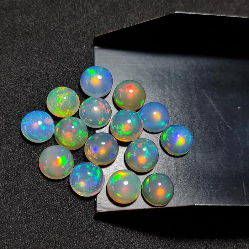 Lot de 100 cabochons d'opale éthiopienne de qualité AAA, 100 cabochons ronds d'opale éthiopienne naturelle pour la fabrication de bijoux, 5MM, Gemme