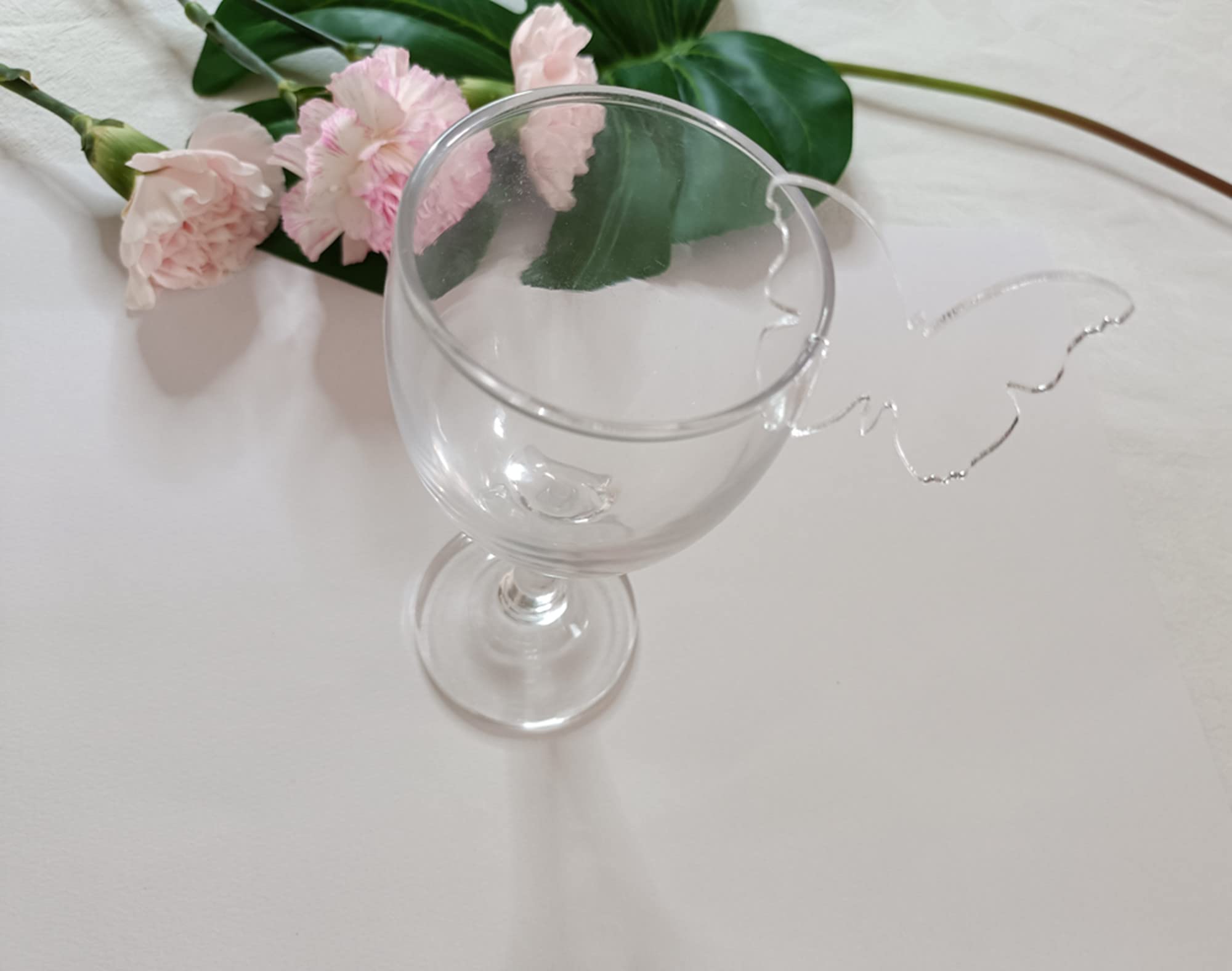 XIAOYUE 20pcs of Blank Butterfly Champagne Glass Markers,Blank Clear Acrylic Drink Marker, Wedding Favor, Blank Escort Card Rounds, Wine Glass Markers (Clear)