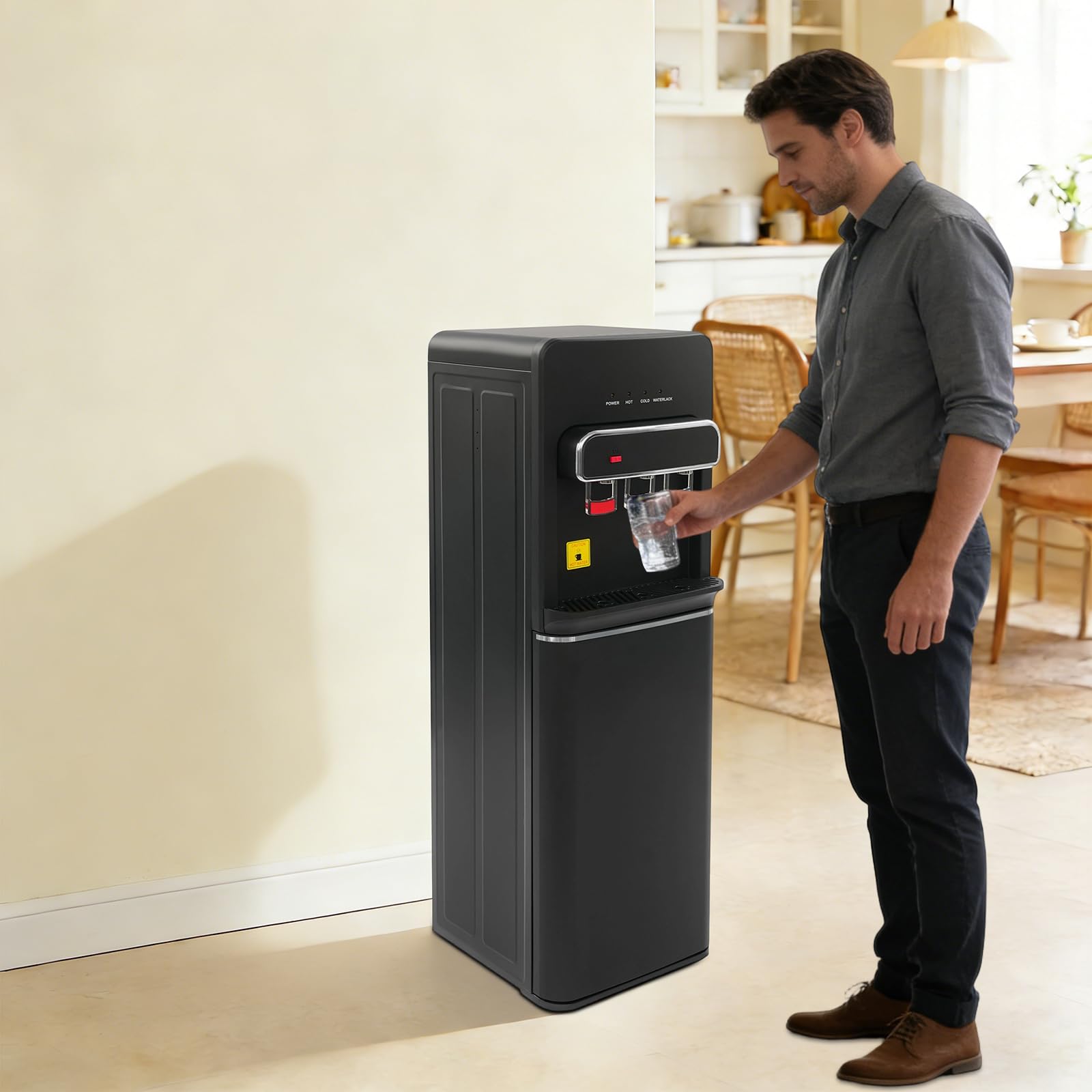 550W Elektrisch Stand-Wasserspender Kalt 10°C-15°C & Heiß 85°C-95°C Bodenstehender Wasserspender for Zuhause,Büro,Elektrisch Heißwasserspender Passend für Wasserflaschen mit weniger als 5Gal (Schwarz)