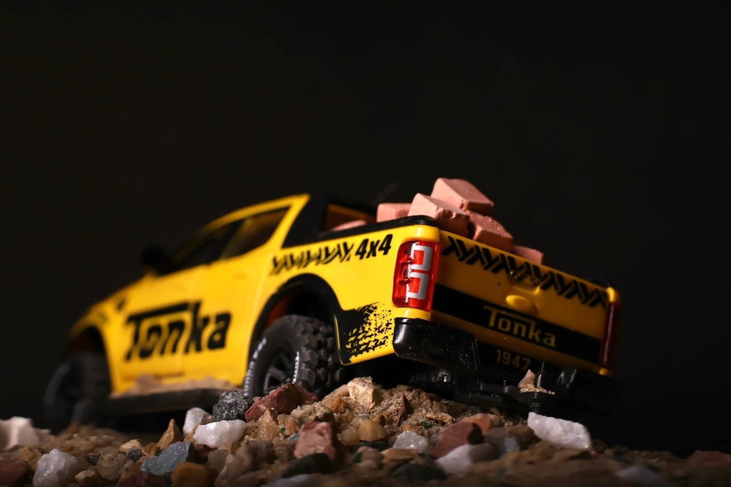 The Pampam Toyota FJ Cruiser 1/10th Scale Tonka Toy Push and Back Car Toy, Black (B0D9YT36SC) Amazon Price History, Amazon Price Tracker