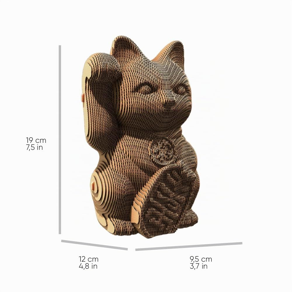 Chat Maneki Neko Puzzle 3D en Carton – Maquette à Monter | 93 Pièces, 19 × 12 × 10 cm – Kit Sculpture DIY à Peindre, Matériaux Recyclés, Ados & Adultes, Idée Cadeau Déco