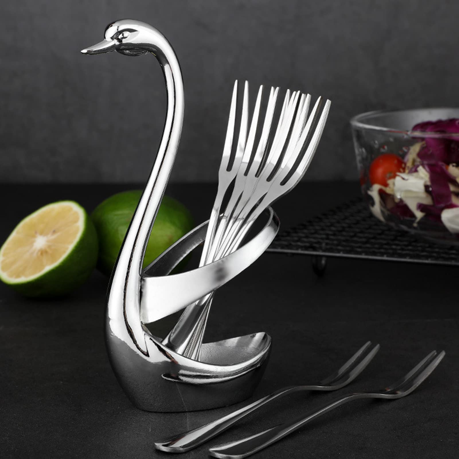 黄金の白鳥 スプーンなどをたてるものです。 黄金の白鳥 スプーンなどをたてるものです。